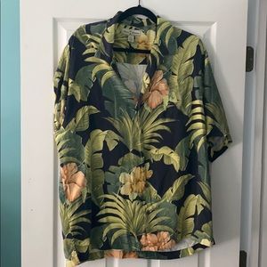 Tommy Bahama men’s shirt